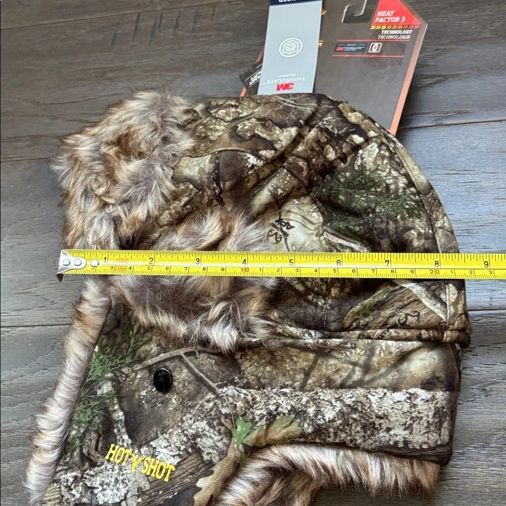 Realtree APX Hot Shot Insulated,anti microbial,faux fur,quilt lined earflap/trap